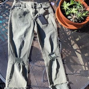 Cute boyfriend ripped charlotte russe